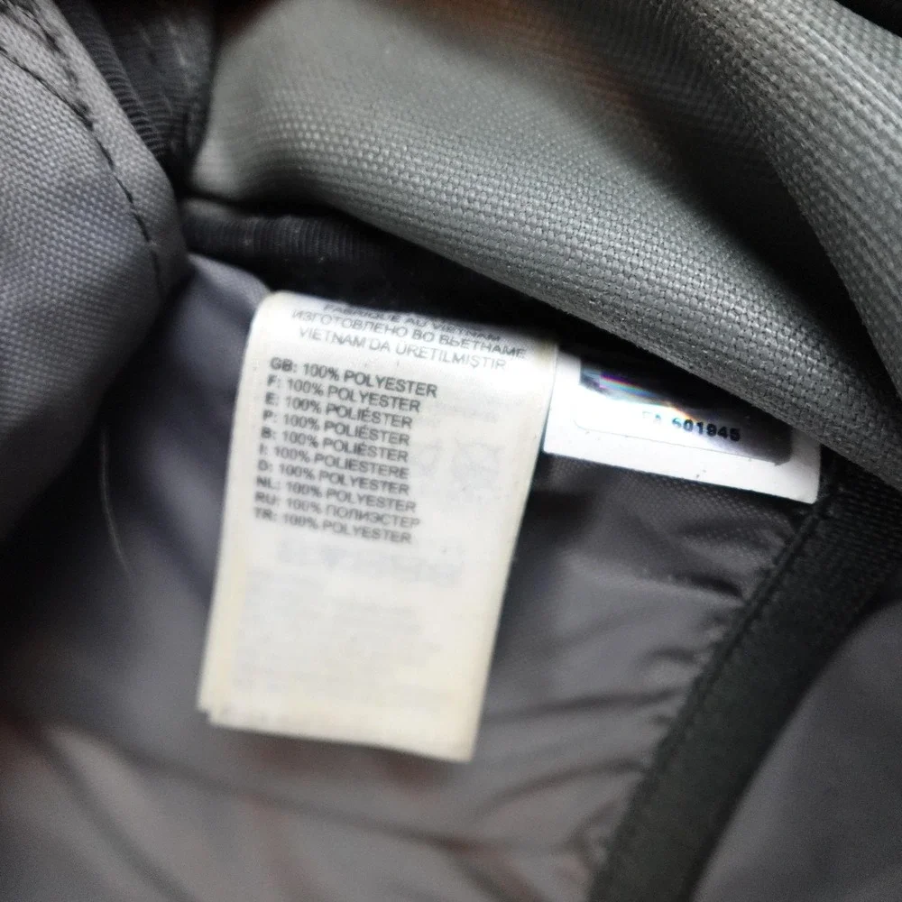 The North Face Wasatch Backpack Gray Black Daypack Mens Water Bottle TNF Bag